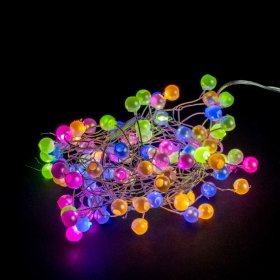 Šviečianti girlianda SUNLUX EEE3, 100 LED perliukų, 3 m., įvairiaspalvė, IP44, tinka naudoti lauke, PCW-3M-1