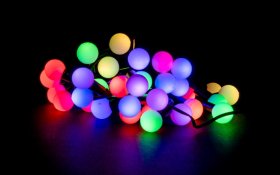 Šviečianti girlianda SUNLUX DDD5, 36 LED burbuliukų, 5 m., balta spalva, IP44, tinka naudoti lauke, 6B036-2