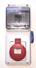 Automatinių išjungiklių skydelis FAMATEL 39270031, 6 modulių + 1 kištukinis lizdas + 1 trifazis lizdas, 1X2P+TTL 16A ~250V, 1X3P+N+T 16A 380V, IP44, 305x125x107mm
