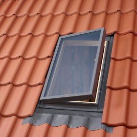 Išlipimo liukas VELUX VLT 033 1000, matmenys 85 x 85 mm, nešildomoms patalpoms