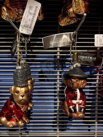 Eglutės žaisliukas Šuo, stiklas, 2 skirtingi dizainai, įvairių spalvų ir dydžių