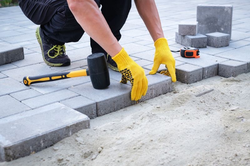 KAIP TINKAMAI IŠSIRINKTI TRINKELES IR ĮSIRENGTI IŠ JŲ DANGĄ?