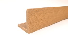 Medienos ir plastiko kompozito kampas apdailai, WPC SY-50L50 Teak C04, 50x50x2300mm 1vnt.-2,3m.