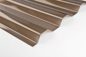 Profiliuota plokštė OMBRE, trapecinė, matmenys 0,7x900x2000 mm, bronzos spalva,  PVC lakštai skirti pastogėms, terasoms