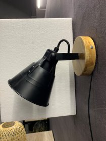 Kryptinis šviestuvas GLOBO Gunther, E27, 1 x 60W, 230V, juodos, aukso sp., 140x180x170 mm