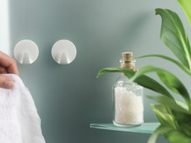 Klijuojami kabliukai TESA 57577, 3 Vnt., apvalūs, baltos spalvos