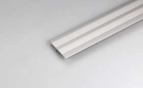 Aliumininė grindų juostelė ARCANSAS 025G3/90, 1800 x 42 mm, reguliuojamas aukštis 6-10 mm, anoduotas, sidabro spalvos, satinas "grained"