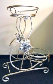 Metalinis stovas gėlėms Dastal, 40-1181B (2-jų vietų), baltos su auksu sp., 630 X 540 mm.