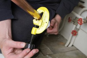 Reguliuojamas vamzdžių pjoviklis STANLEY, 3-30 mm (0-70-448)