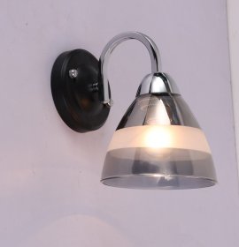 Sieninis šviestuvas BALTIK GAISMA K90561/1W, E27, 1 x 60W, juodos sp., metalas+stiklas, 190 x 220 x 140 mm