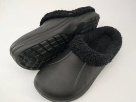 Vyriškos juodos pašiltintos klumpės HERVIN PKVYR041, iš EVA medžiagos, pašiltinimas iš dirbtinės vilnos