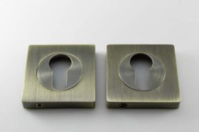 Durų apyraktė MP MUZ-15-PZ, kvadrato formos, spalva auksas/bronza, tinka su MRO-72 rankena