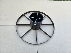 Eglutės stovas ŽIEDAS, rankų darbo, skersmuo 13,3 cm., laiko eglutę iki 3 m.