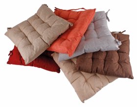 Pagalvėlė kėdei, 40 x 40 x 8 cm, įvairių spalvų, 100% poliesteris