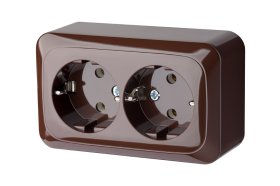 Kištukinis lizdas LIREGUS Delta, 2 vietų, paviršinis, rudos sp., su įžeminimu, PKL16-003.Delta/R