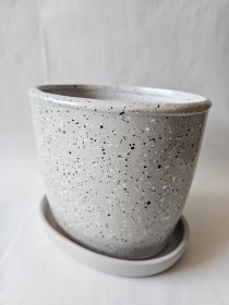 Keraminis vazonas ovalas su lėkšte, VO-1, aukštis 16,5 cm., skersmuo 20 / 13 cm.