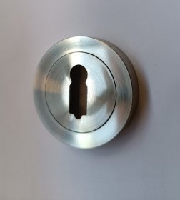 Durų apyraktė GAMET 24, buratino raktui. Skirta DH - 94, 65, 96, 97, 98, 99 rankenoms, nerūd. plieno spalvos