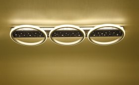 Pakabinamas LED šviestuvas BALTIK GAISMA Mx55770, 64 W, 3000-6000K, 230V, 3656 lm, 800 x 250 x 60 mm, dimeriuojamas, su pultu, juodos/baltos sp.