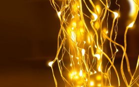 Šviečianti girlianda SUNLUX UU3, 300 LED, 3 x 2 m., balta spalva, IP44, tinka naudoti lauke, 9C300-3