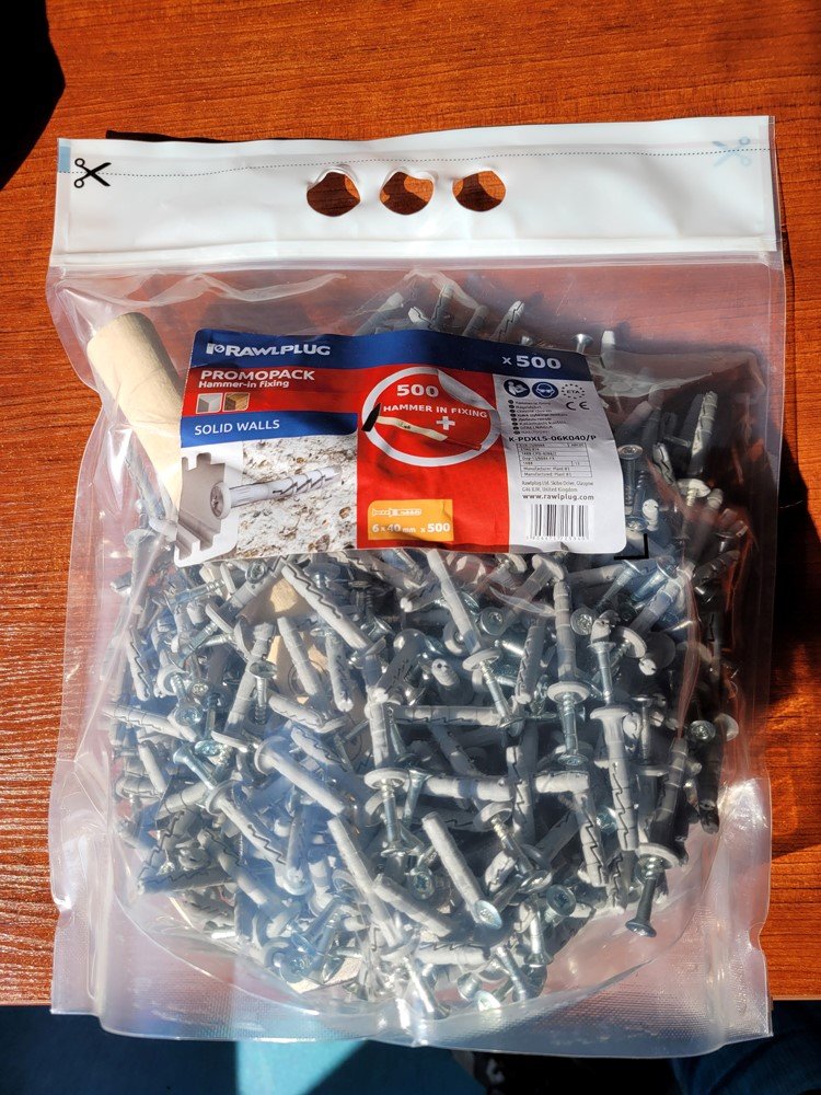 Kalami kaiščiai RAWLPLUG, 6 x 40 mm, su kalnieriumi, 500 vnt., su plaktuku