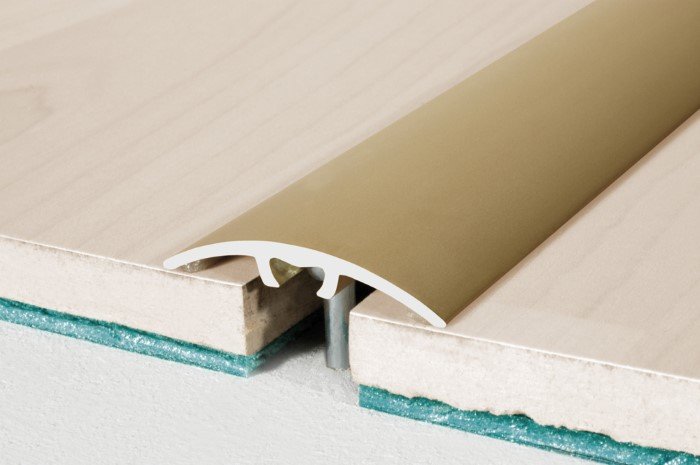 Aliumininė grindų juostelė HESORA H 64 D4, 3.2 x 180 cm,  mat.šampano spalvos, kilmės šalis ES