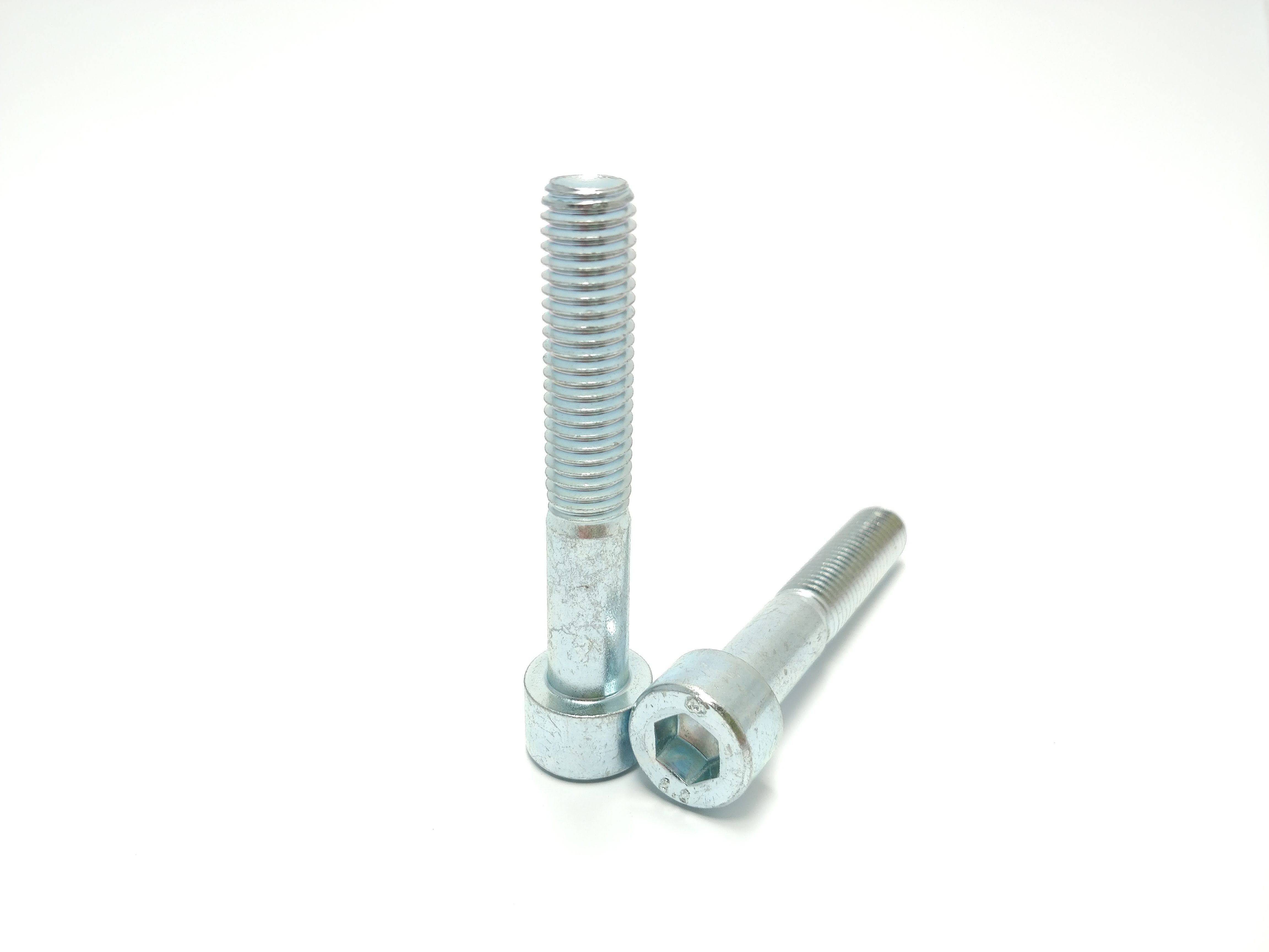 Varžtai cilindrine galva PROFIX, DIN912, M5 x 30 mm, cinkuoti, 20 vnt.