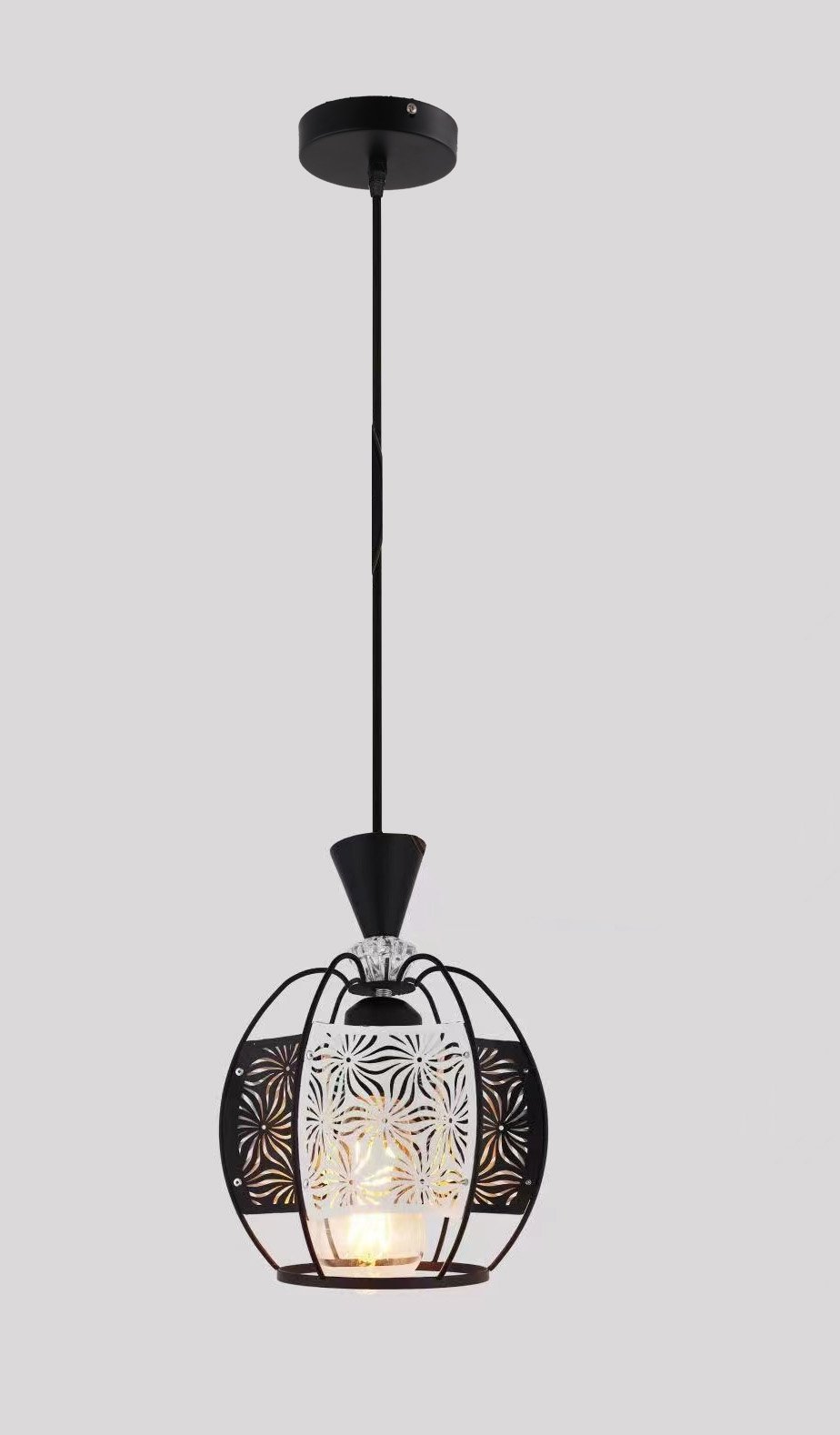 Pakabinamas šviestuvas BALTIK GAISMA GH90785/1, E27, 1 x 60W, 220x220x820 mm