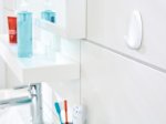 Klijuojami kabliukai TESA 58013, 2 Vnt., Ovalūs, baltos spalvos