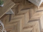 Laminuota grindų danga FAUS S176201, 1184 x 293,4 x 8 mm, 2,080 m2/dėž., AC6/33 klasė, Micro V4, spl. "Cream Chevron"