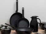 Keptuvė MAKU Deal, nelimpanti danga, juodos sp., skersmuo 28 cm