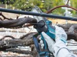 Akumuliatorinis genėjimo pjūklas MAKITA UC100DWA, 12 V, pjov. juostos ilgis 10 cm, bešepetėlis variklis,  komplekte 2,0 Ah akumuliatorius ir pakrovėjas