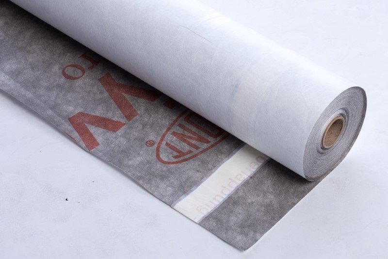 Difuzinė plėvelė TYVEK PRO + TAPE, matmenys 1,5 x 25 m, su lipnia juosta, 37,5 m², 124gr/m2