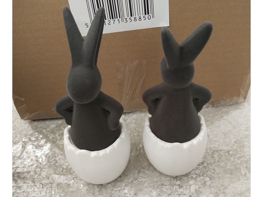 Velykinė dekoracija Zuikis kiaušinyje, 7 x 7 x 19 cm