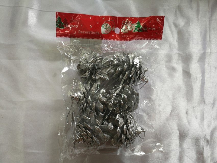 Eglutės žaisliukai Kankorėžiai, 6 vnt., sidabro sp., aukštis 5-6 cm