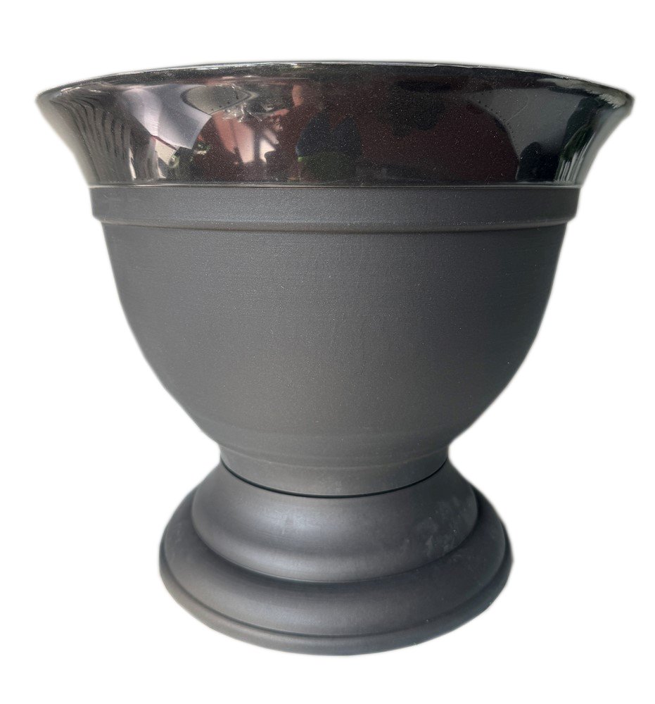 Plastikinis kapų vazonas (304), grafito sp., vazono skersmuo 40 cm.