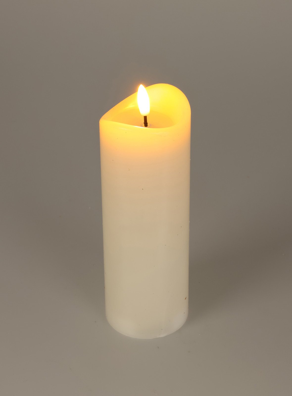 LED žvakė, dramblio kaulo sp., be baterijų, 70 x 150 mm