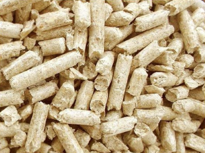 Medienos pjuvenų granulės, sertifikuotos, 6mm, 15 kg, drėgnumas ~10%, peleningumas < 1%, kaloringumas ~ 4,6 kWh/ kg