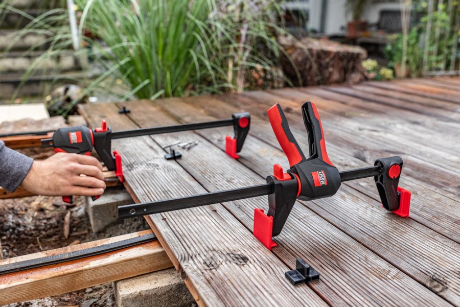 Greito tvirtinimo varžtų rinkinys terasinėms lentoms BESSEY