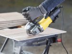 Kampinis šlifuoklis STANLEY FMEG220-QS, galia 850 W, naudojamas diskas 125 mm