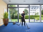 Profesionalus dulkių siurblys KARCHER T 7/1 Classic EU, galia 850 W, 7,5 l dulkių talpa, 7,5 m ilgio laidas, 2 m ilgio žarna, svoris 3,5 kg, 1.527-181.0