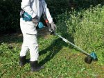 Akumuliatorinė žoliapjovė MAKITA DUR192LRT, 18 V, pjovimo plotis 300 mm, svoris 2,7 kg, bešepetėlis variklis, kilpinė rankena, 5,0 Ah akumuliatorius ir pakrovėjas