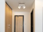 Kryptinis šviestuvas GLOBO Rae, LED, 2 x 6W, 480lm, 3000K, pilkos sp., 205x72x120 mm