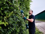 Akumuliatorinės gyvatvorių žirklės MAKITA DUN500WZ, 18 V, darbinis plotis 50 cm, bešepetėlinis variklis, svoris 4,5 kg. Be akumuliatorių ir pakrovėjo.