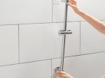 Dušo komplektas GROHE QUICKFIX VITALIO COMFORT 110, 3-srovių dušelis, stovas ir žarna, chromo spalva, klijuojamas arba prisukamas, 26096001